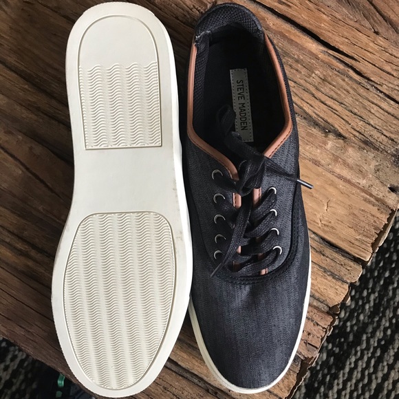 Steve Madden size 13 casual shoes - Picture 3 of 3